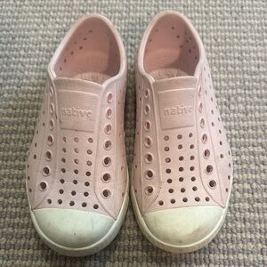 Native Kids Sneakers - Light Pink and White